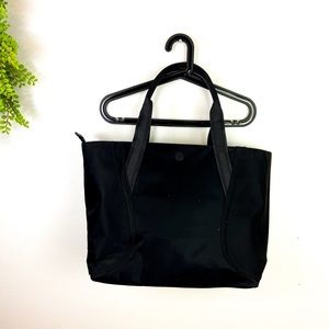 Lululemon bag